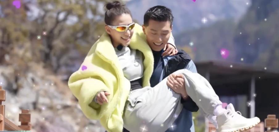 jquery怎么实现点击一个按钮控制一个div的显示和隐藏
